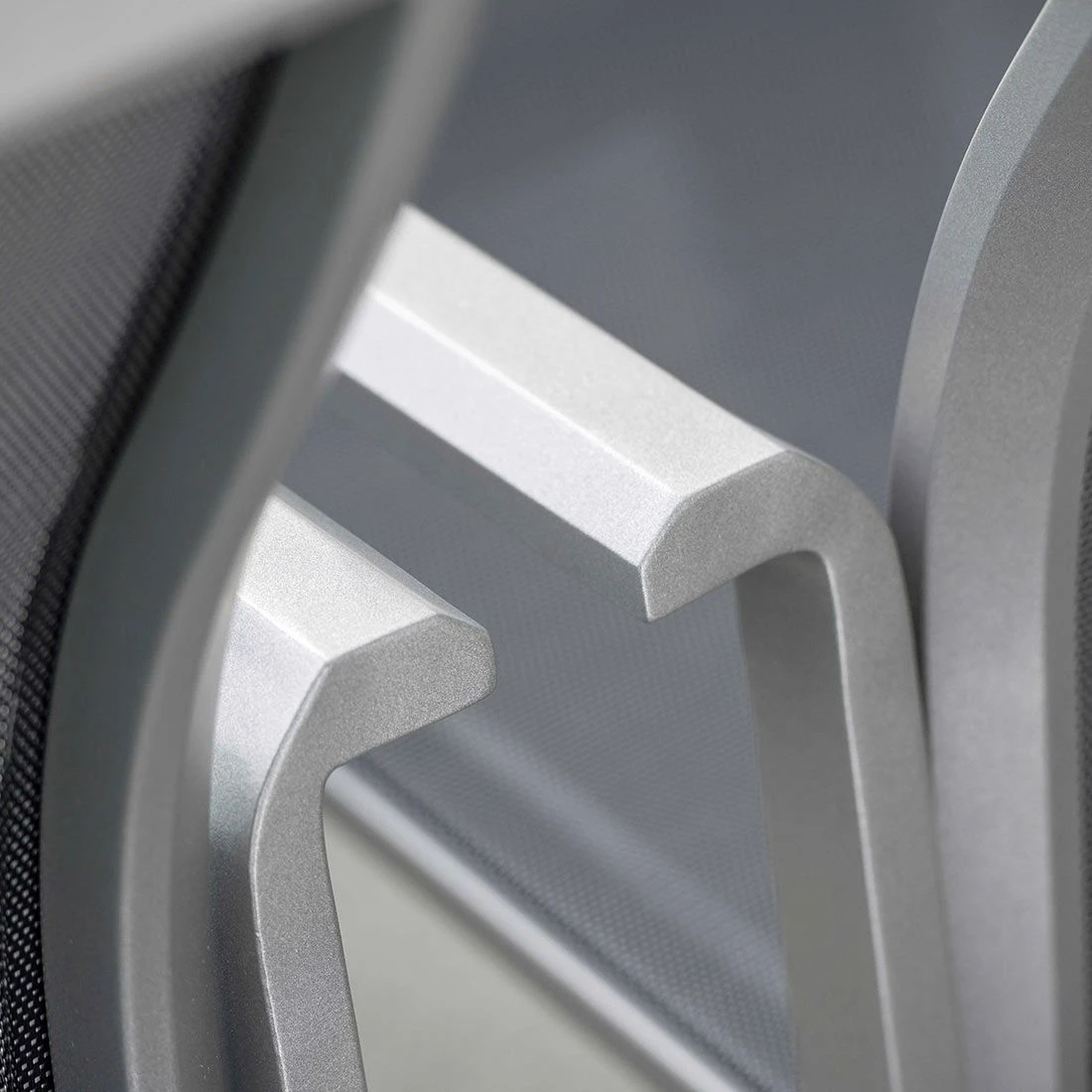 Stern Kari Stapelsessel Aluminium/Textilene Graphit/Silbergrau 9 Stern Kari Stapelsessel Aluminium/Textilene Graphit/Silbergrau – Bild 9