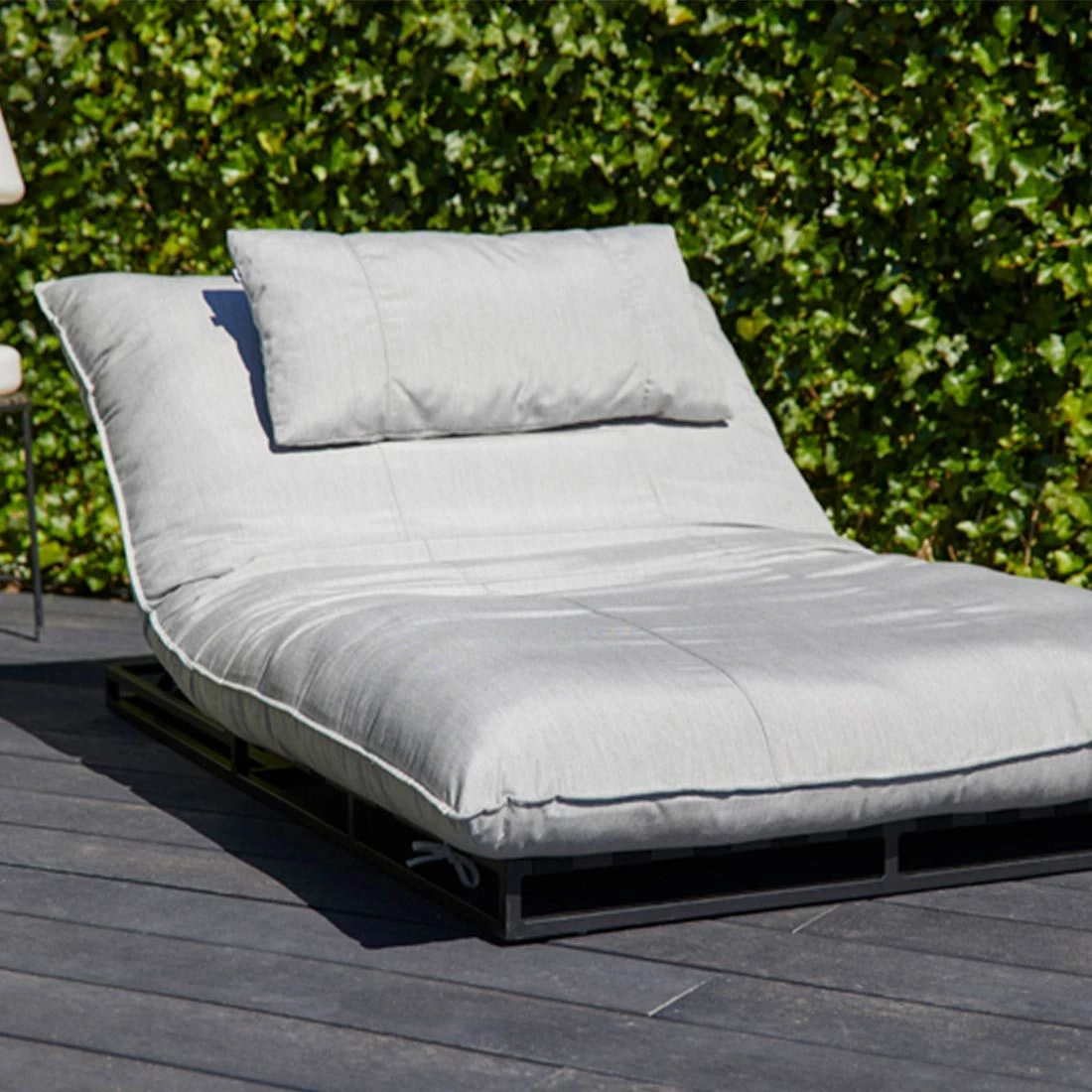 Hartman Emma Gartenliege Aluminium/Sunbrella Black/Marble 2 Hartman Emma Gartenliege Aluminium/Sunbrella Black/Marble – Bild 2