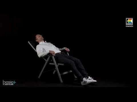 Kettler Basic+ Premium Klappsessel Aluminium/Textilene Silber/Lakritz 2 Kettler Basic+ Premium Klappsessel Aluminium/Textilene Silber/Lakritz – Bild 2