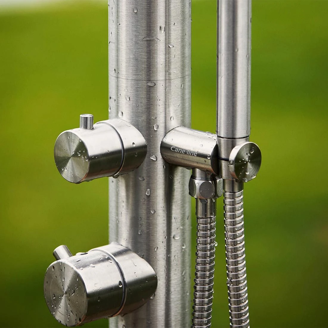 Cane-Line Lagoon Gartendusche Warmwasser Edelstahl Silber 2 Cane-Line Lagoon Gartendusche Warmwasser Edelstahl Silber – Bild 2