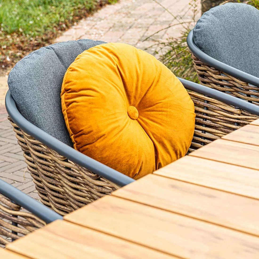 Garden Impressions Bali Gartensessel Aluminium/Rattan Carbon Black/Mystic Grey 7 Garden Impressions Bali Gartensessel Aluminium/Rattan Carbon Black/Mystic Grey – Bild 7