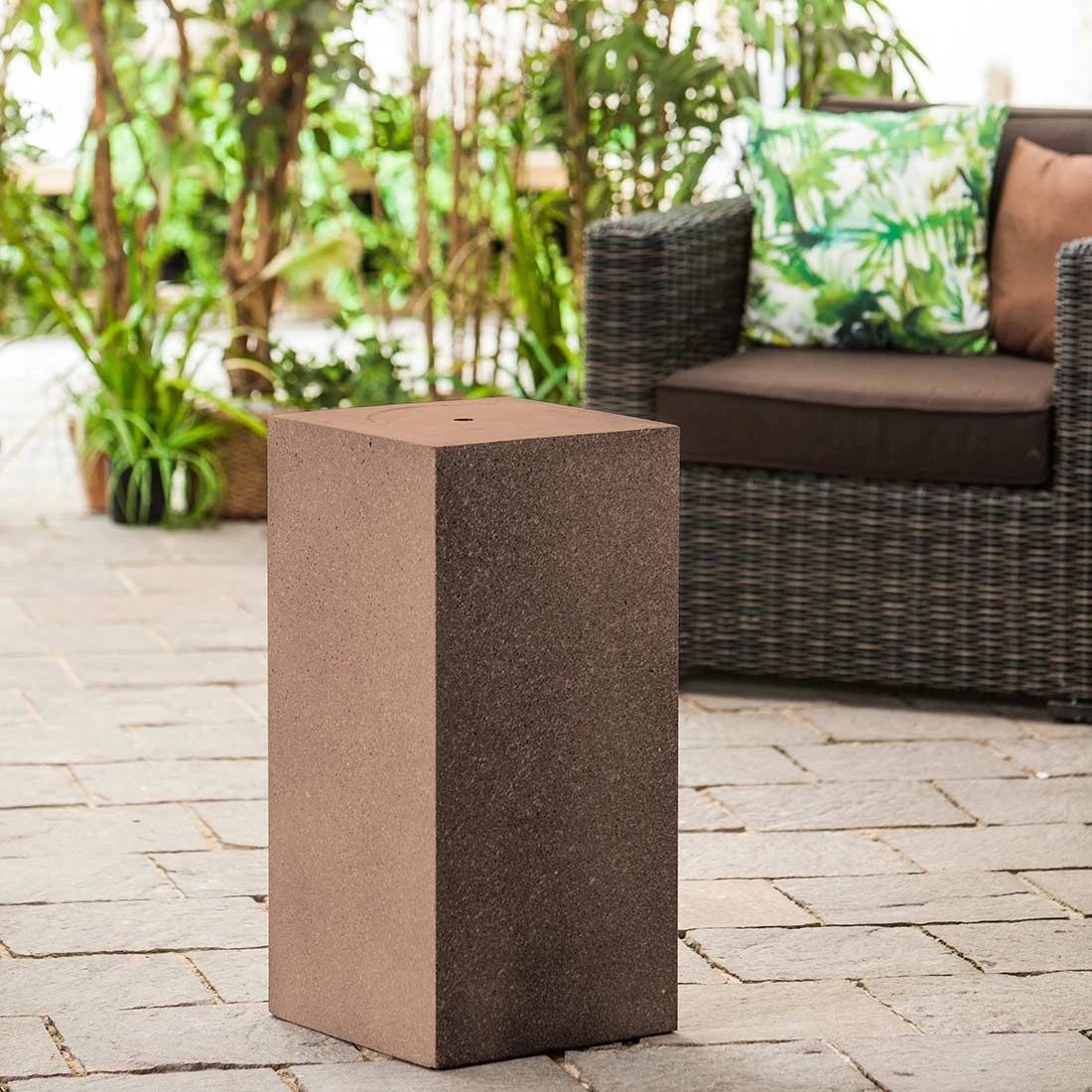 Heissner Tower Gartenbrunnen-Sockel Polystone Rostfarben 2 Heissner Tower Gartenbrunnen-Sockel Polystone Rostfarben – Bild 2