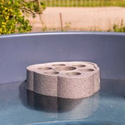 KIRAMI Comfort Family M Badefass-Set Hot Tub Ø170cm Natur/Stone Grey -Garten Paradies Verkauf kirami comfort family m badefass set durchm170cm 1385013 8