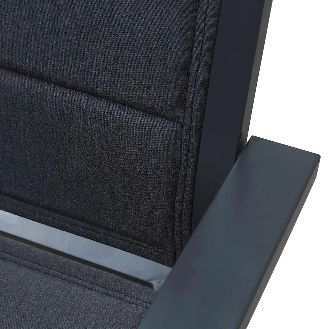 OUTLIV. London Stapelsessel Aluminium/Sunbrella Anthrazit/Sooty 4 OUTLIV. London Stapelsessel Aluminium/Sunbrella Anthrazit/Sooty – Bild 4