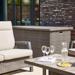 Siena Garden Corido Gartenbox 167x85x84,5cm Aluminium/Gardino®-Geflecht Grau/Charcoal Grey -Garten Paradies Verkauf siena garden corido kissenbox 167x85x84 5cm aluminium gardinor geflecht 1437615 7